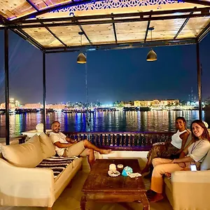Nile Castle الأقصر